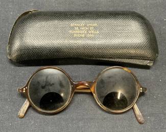 Vintage Round Frame Tortoise Sunglasses