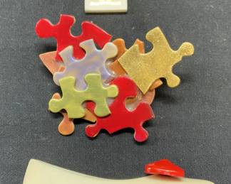 Lot 3 High Heel Brooch, Puzzle Brooch +