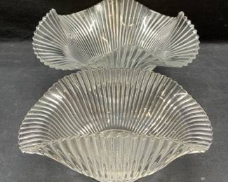 Lot 2 Ribbed Glass Bowls