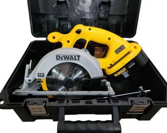 DeWalt Circular Saw and Case