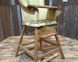Doll highchair
