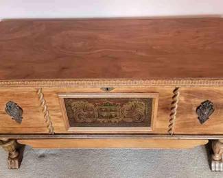 011 Forest Park Cedar Chest