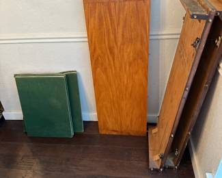Leaf extensions for dinning table and leather/felt table top cover.