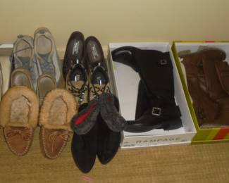 Ladies shoes size 8 1/2 - 9