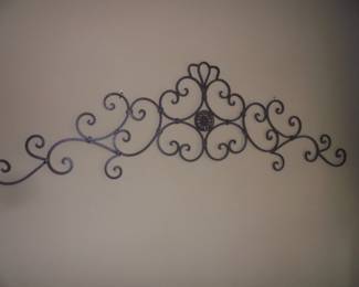 Metal decorative wall piece