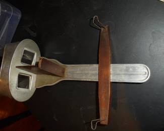 Antique Perfecscope 3-D view finder w/cards