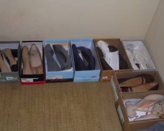 Ladies shoes size 8 1/2 - 9