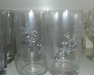 7 snowflake glasses