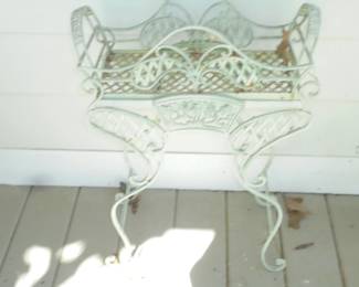 2 pc metal stand w/top tray