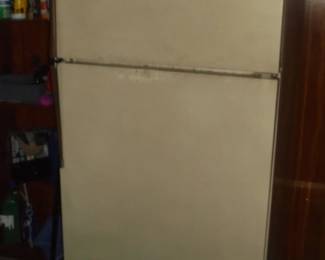 Garage ref/freezer  Brown co