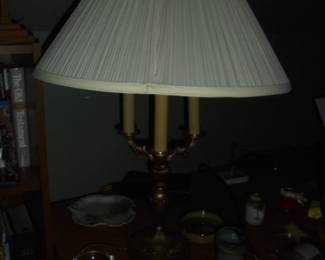 Desk lamp