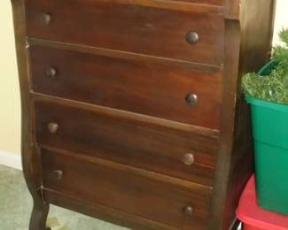 6 drawer antique wood chest w/metal castors