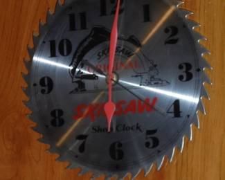 Skill saw blade clock