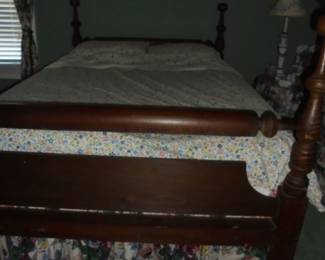 Antique oak full size 4 post mahogany hi bed