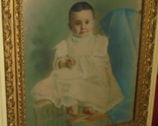 Vintage wood frame picture of baby w/glass 