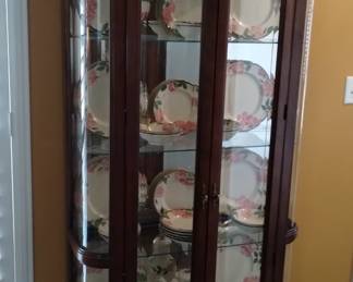 China cabinet 