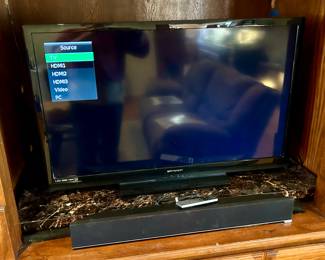 Emerson Flatscreen TV & Vizio Soundbar 