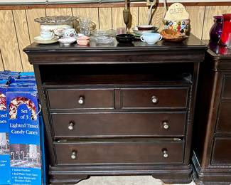 Matching TV / Media cabinet