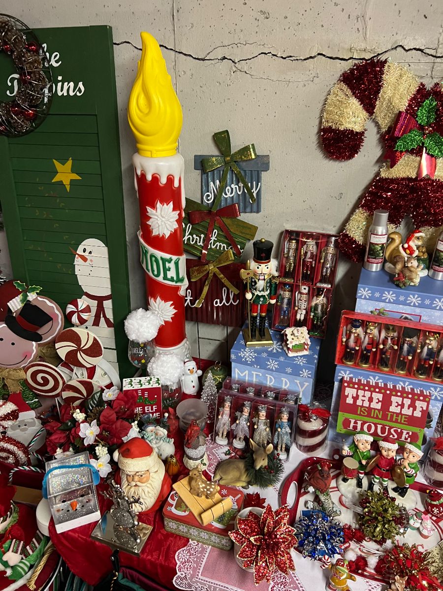 Vans Estate Sales The House Is Packed ! starts on 3/15/2024