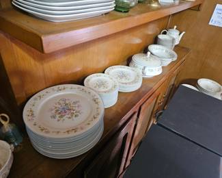 Noritake Ivory China Melody #7212
72 pieces Part 2