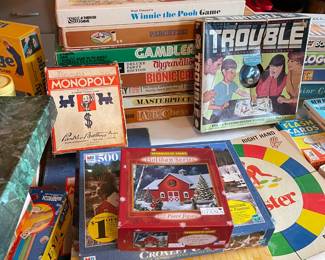 Many vintage board games and puzzles