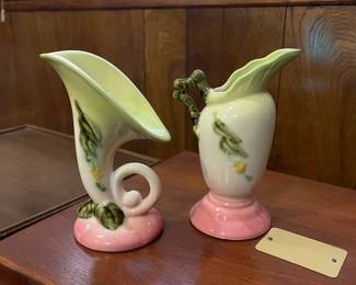 set of two vintage circa 1930's Hull Art pottery. Excellent condition. 
