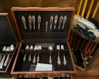 International Lyon Frontenac Silver