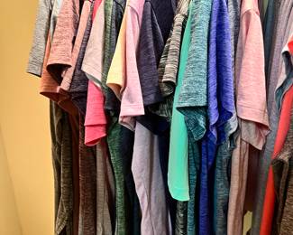 Under Armour Ladies Shirts