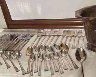 Wilshire Silver Plate Flatware