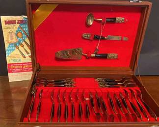 Y Thailand Buddhahandle Bronze Dinner Ware Set