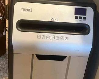 Staples Paper Shredder