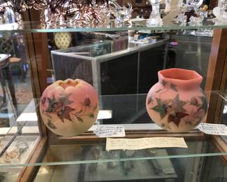 Stunning Thomas Webb Burmese Glass Uranium Glass Bowls/vases approx 4"