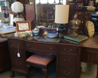 Wonderful vintage 1940's era Vanity and Bench