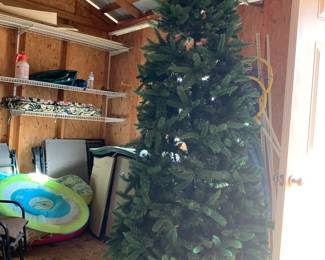 #89	8.5 pre light Christmas tree 	 $25.00 
