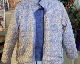 #109	North face xl girls reversable jacket purple 	 $20.00 
