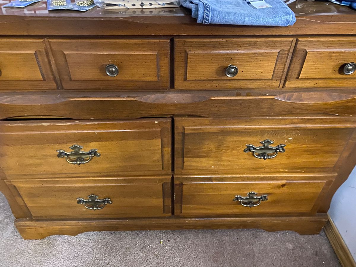 SW Wichita Estate Sale Furniture, Household,... starts on 2/1/2024