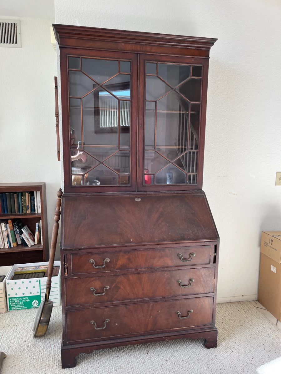 Vintage furniture, costume jewelry & more... starts on 2/3/2024