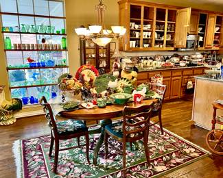 Large breakfast area!