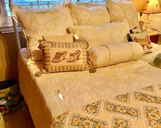Sweet full iron bed.
