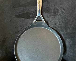 Le Creuset crepe pan.