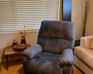 Recliner. In great condition.