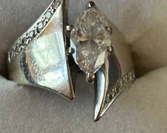 Stunning jewelry. 10k, 14k, 18k and diamonds.