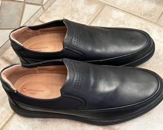 Men’s Clark’s- New.