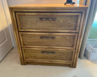 Vintage Chest (Lea)