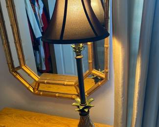 Black Pineapple Lamp