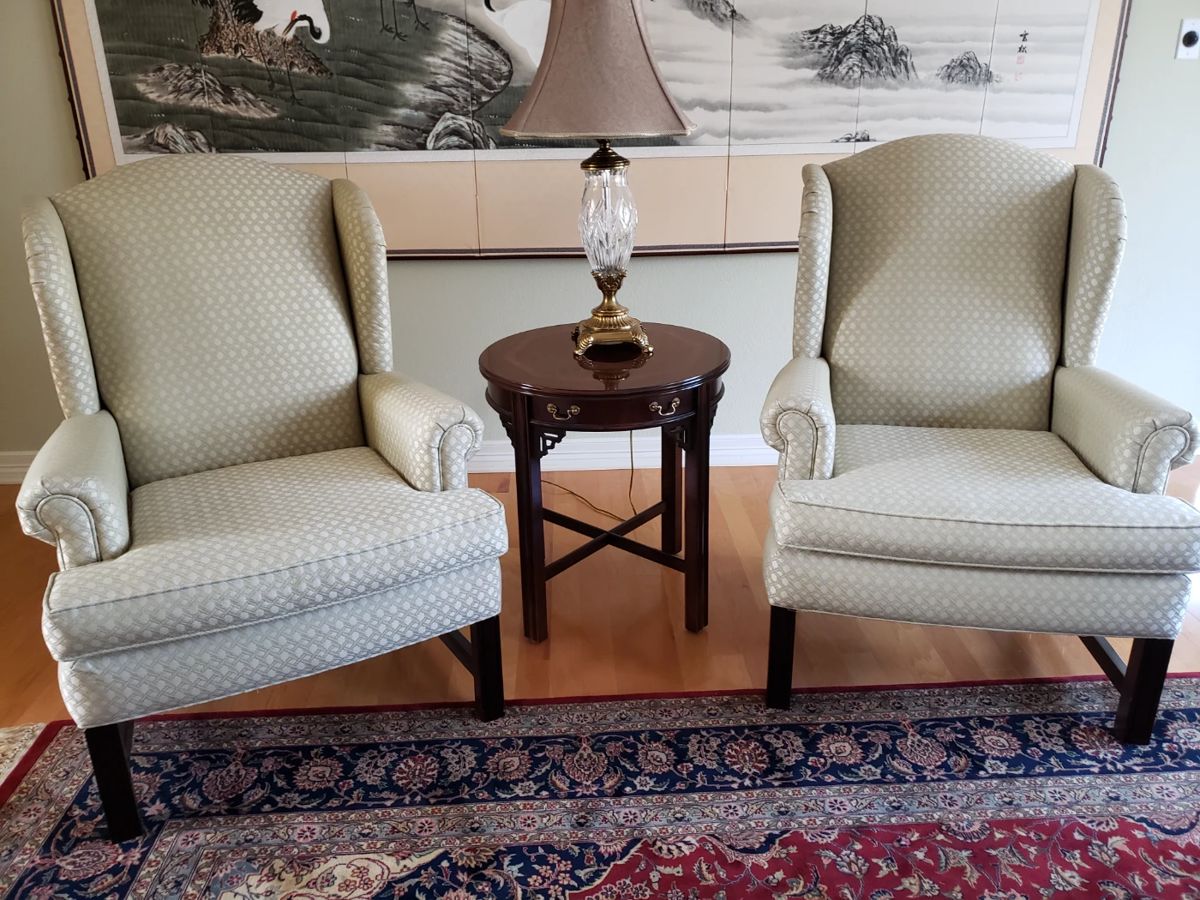 PAIR OF WINGBACK CHAIRS, ROUND SIDE TABLE & 
 WATERFORD CRYSTAL LAMP