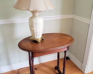 ANTIQUE OVAL TABLE AND CREAM CHINA LAMP