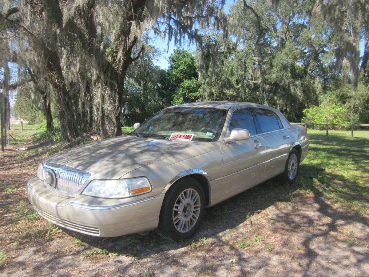 2007 LINCOLN TOWN CAR