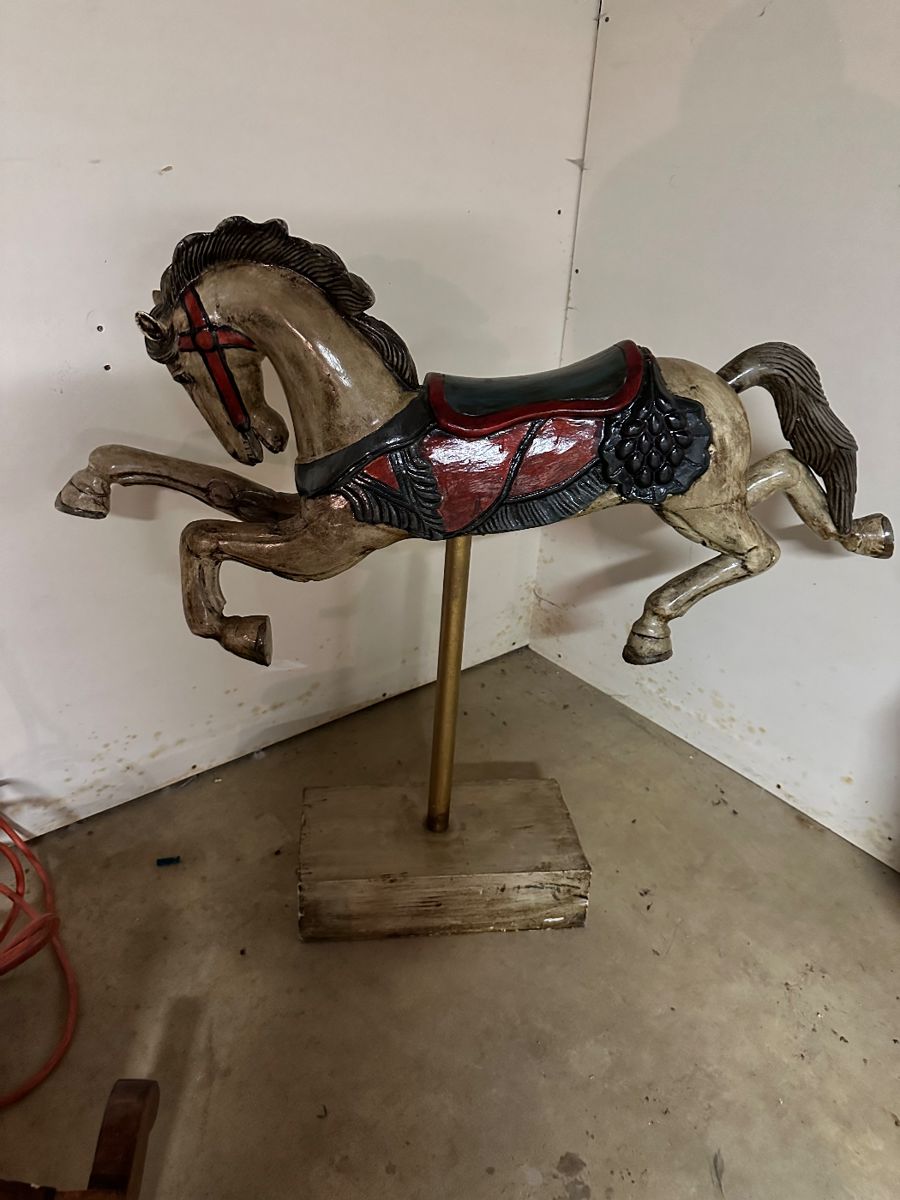 The Estate Extravaganza In Schaumburg Liquidation... starts on 2/8/2024