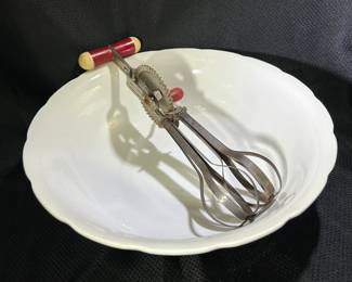 Vintage Kitchen Utensils 